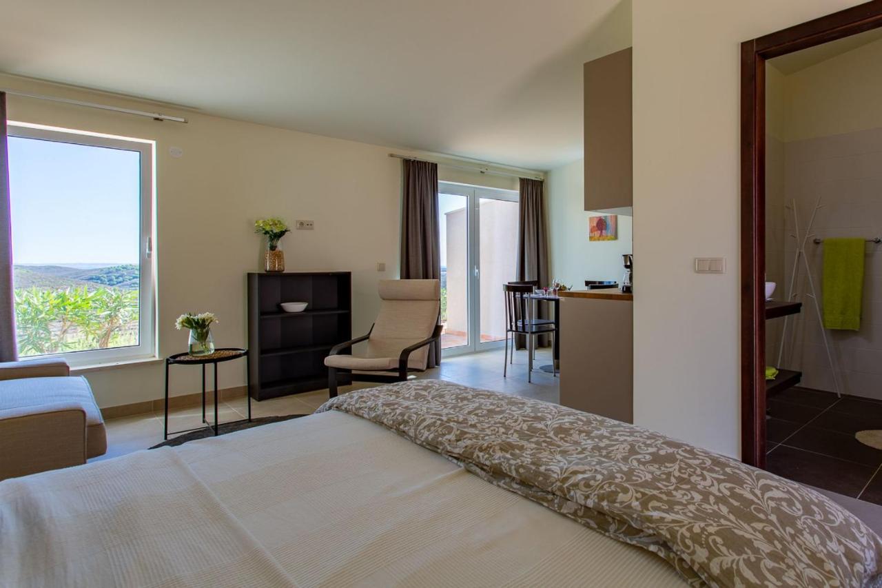 Corte Velada Guest House By Lovelystay 拉哥斯 外观 照片